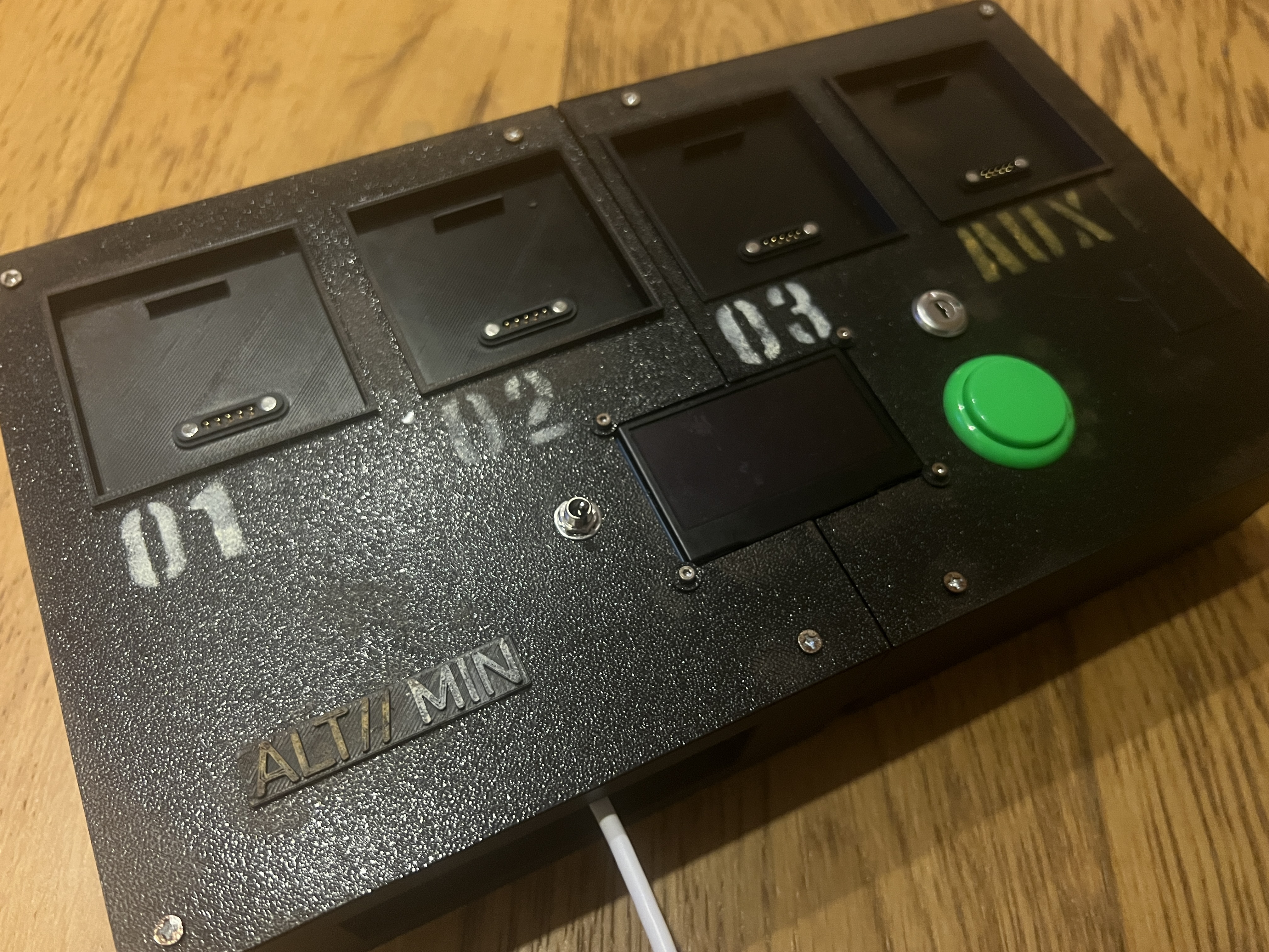 ALT// MIN Console detail