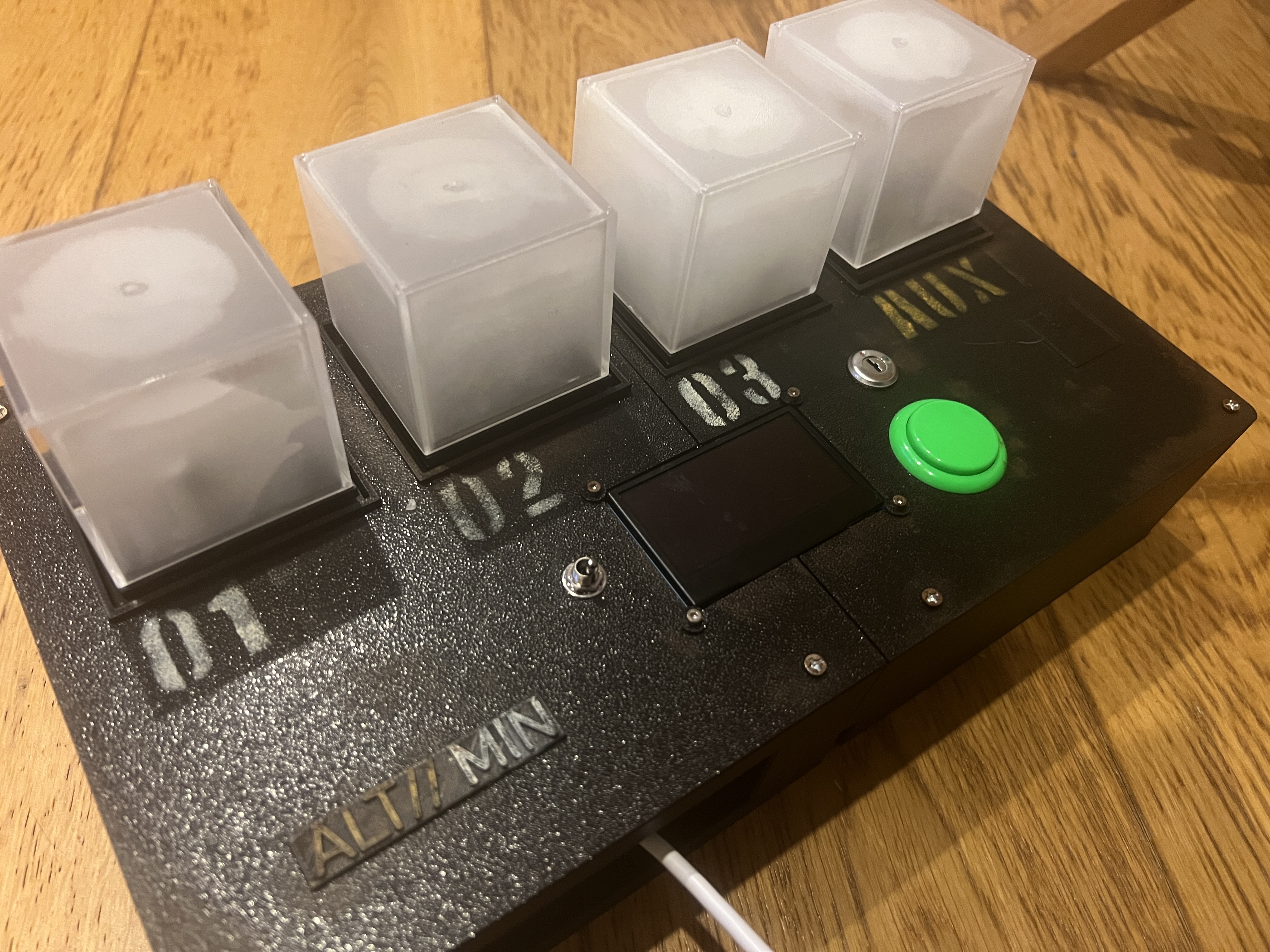 ALT// MIN Console accent work